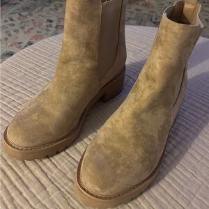 Wide-width Women's Tan Ankle Boots